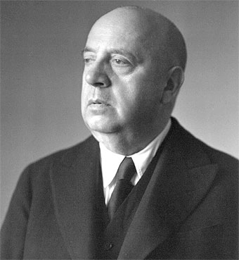 El pacifismo de la Constitución de 1931 según Indalecio Prieto